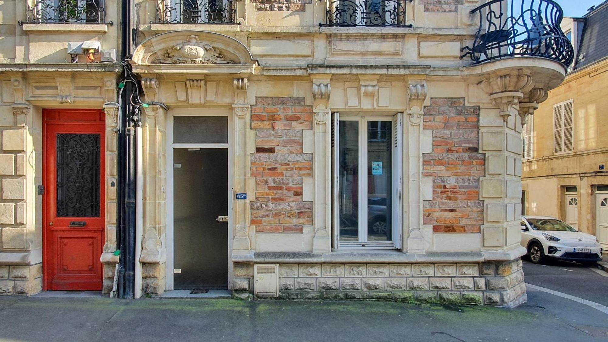 Charming Studio With View Of The Abbaye-Aux-Hommes Caen Rum bild